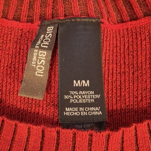 Bisou Bisou Off the Shoulder Red-Black Long Waisted Sweater - Picture 7 of 8